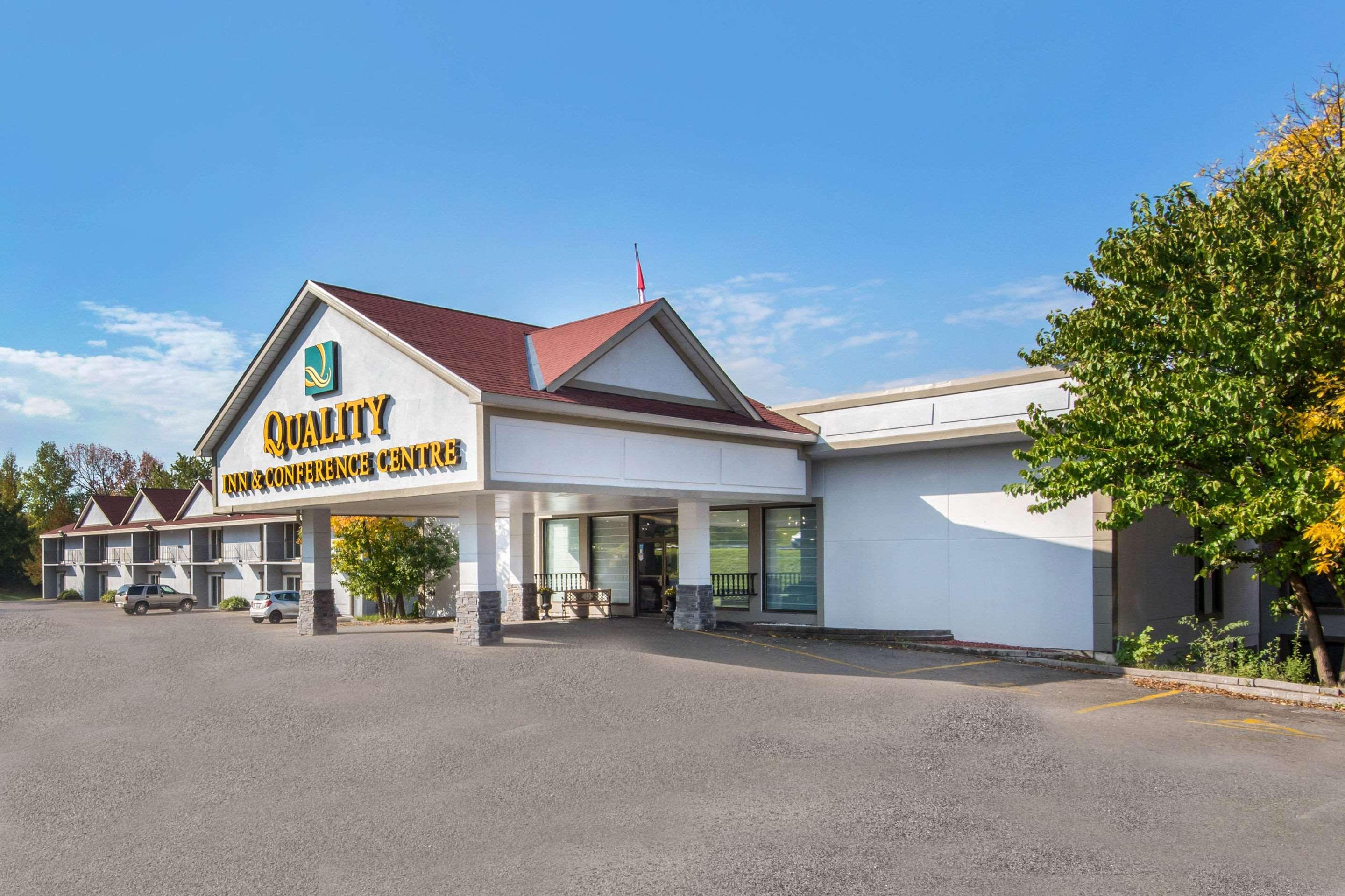 Quality Inn & Conference Centre Orillia Eksteriør bilde
